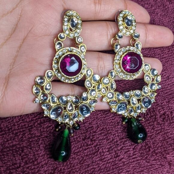 Beautiful stone earrings   - Picture 1 of 3
